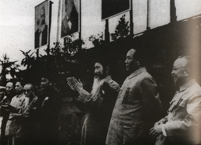 1951�꣬����ף�й�����������30��������ϯ̨�ϡ���������ë�󶫡���������¡�����ͨ���²�������ĭ����