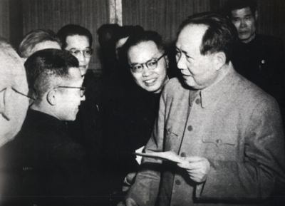 1956��ȫ����Э�������λ����ڼ䣬ë�󶫻���μӻ����̨����ЭίԱ��